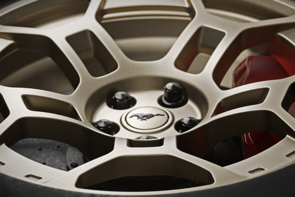 Ford Mustang GT Daytona magnesium wheel